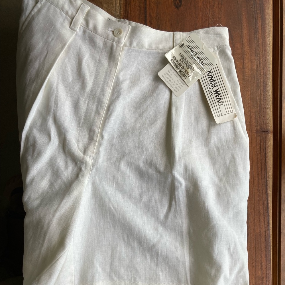 White Linen Shorts (New With Tags)